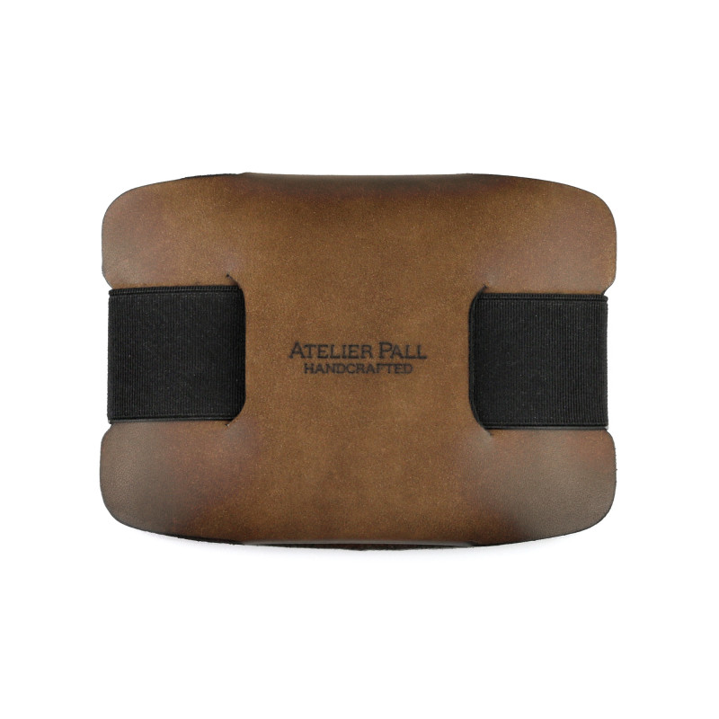 Strap Wallet in Brown